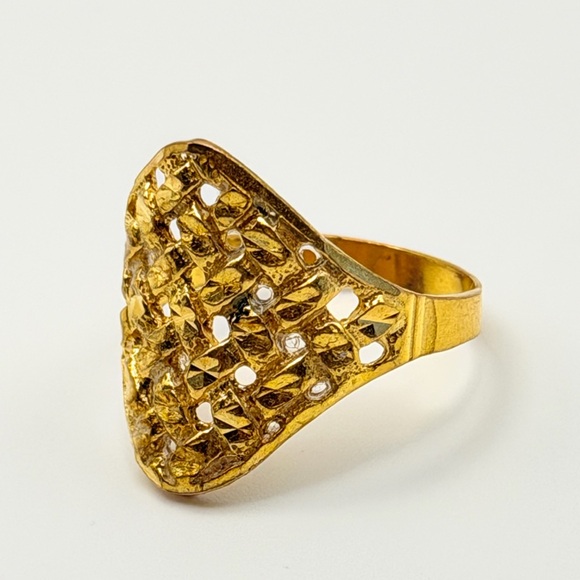 Vintage 10K Solid Gold Geometric Ring – 2.34g - Size 9Unisex